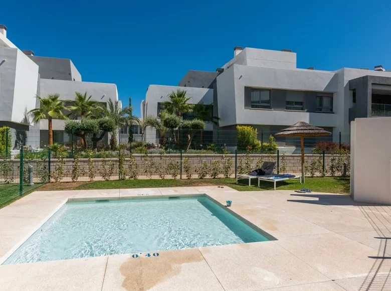 2 bedroom apartment 93 m² Benalmadena, Spain