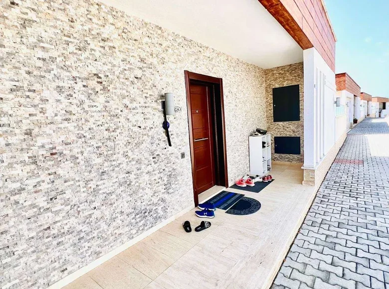 Stadthaus 3 Schlafzimmer 250 m² Kargıcak, Türkei