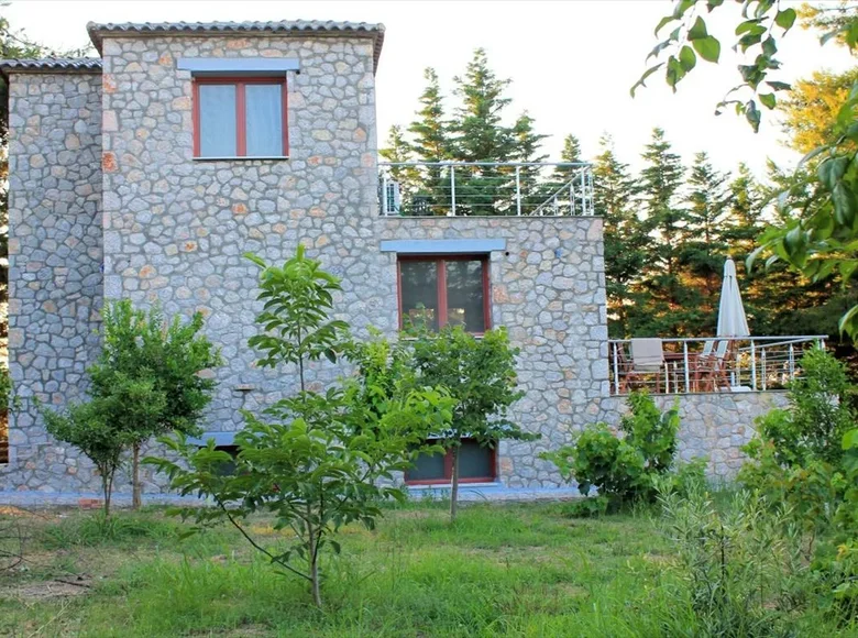 Вилла 4 спальни 250 м² Эллиника, Греция
