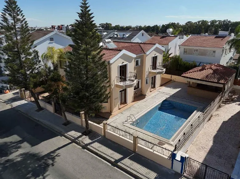 Дом 4 спальни 237 м² Лакатамия, Кипр
