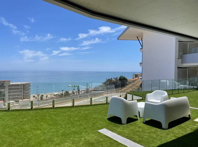 2 bedroom apartment 93 m² Fuengirola, Spain