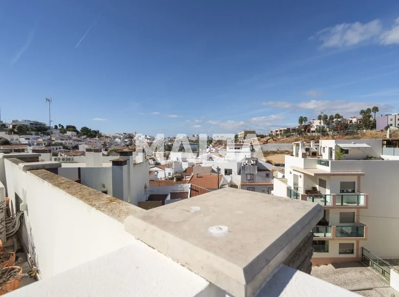 Квартира 3 комнаты 134 м² в Ferragudo, Португалия