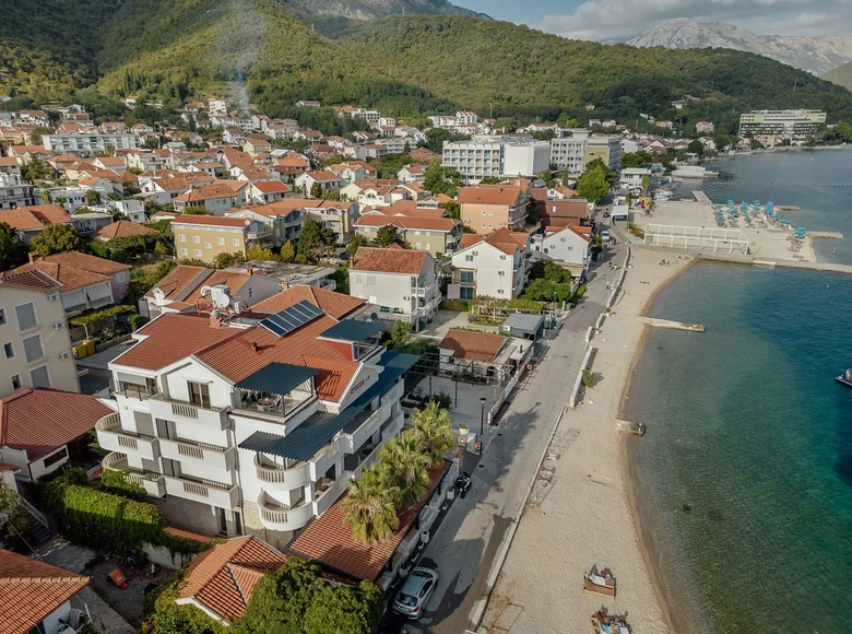 Hotel 748 m² Bijela, Montenegro