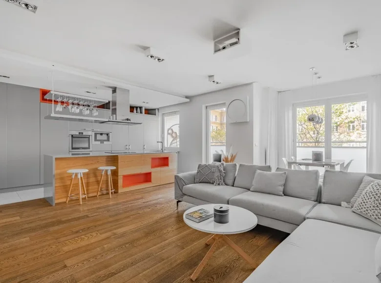 Квартира 3 комнаты 84 м² в Варшаве, Польша