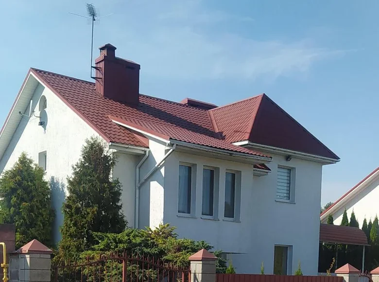House 206 m² Valiarjanava, Belarus