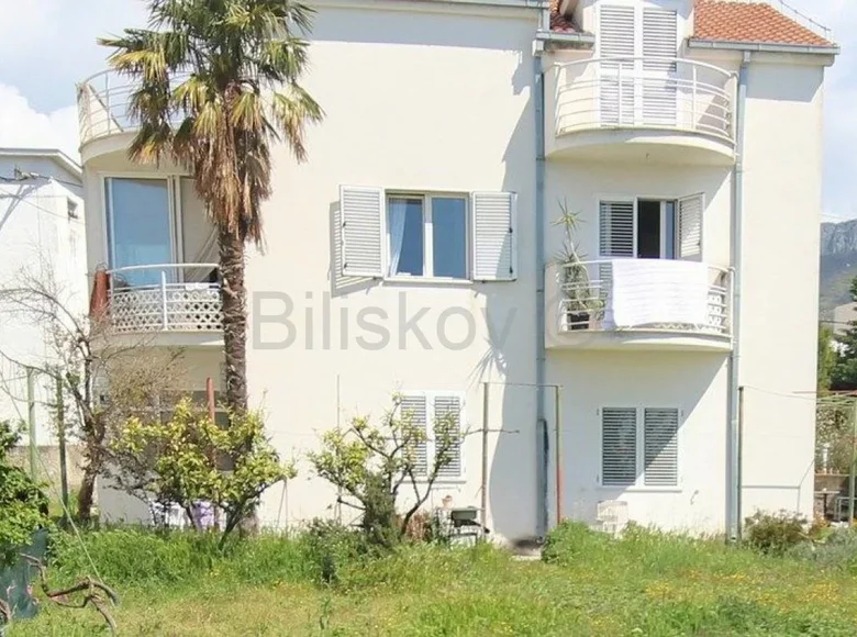 6 room house 202 m² Grad Solin, Croatia
