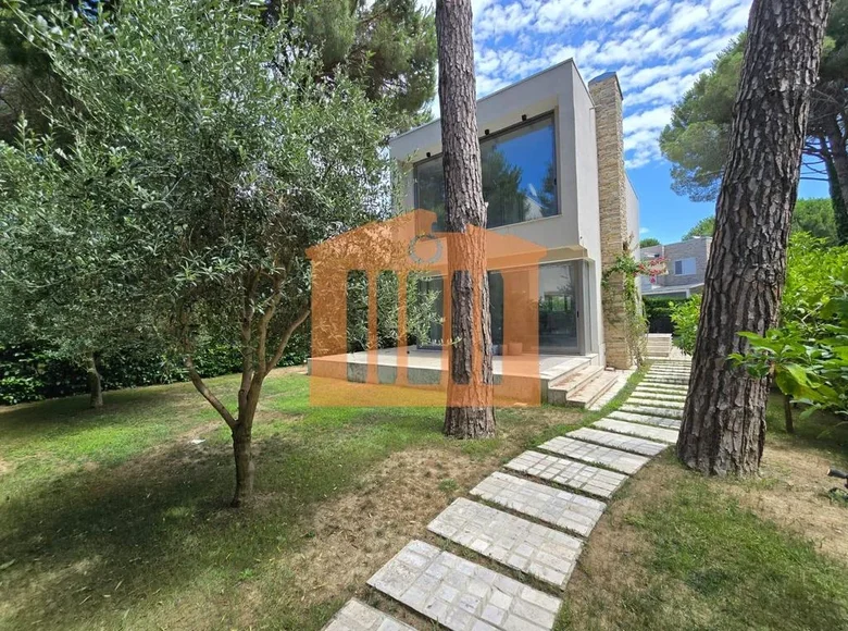 Вилла 4 комнаты 175 м² Дуррес, Албания