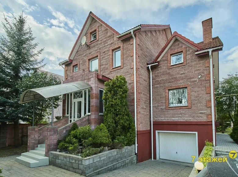 Cottage 380 m² Minsk, Belarus