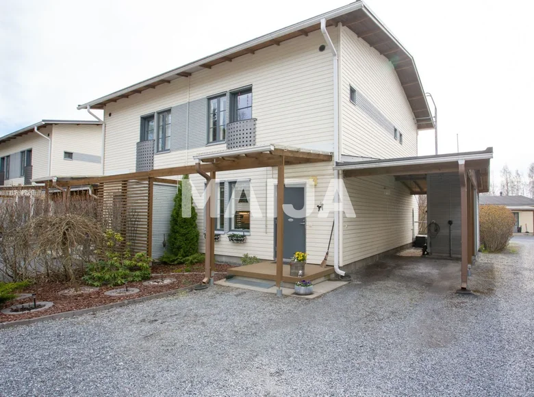 Квартира 4 комнаты 102 м² Юлёярви, Финляндия