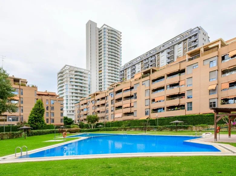 Apartment 204 m² Valencia, Spain