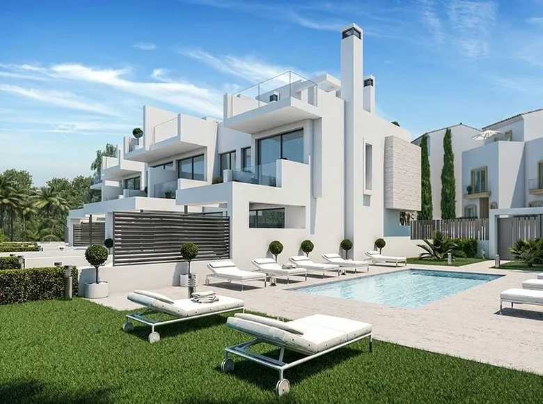 Szeregowiec 3 pokoi 178 m² Estepona, Hiszpania