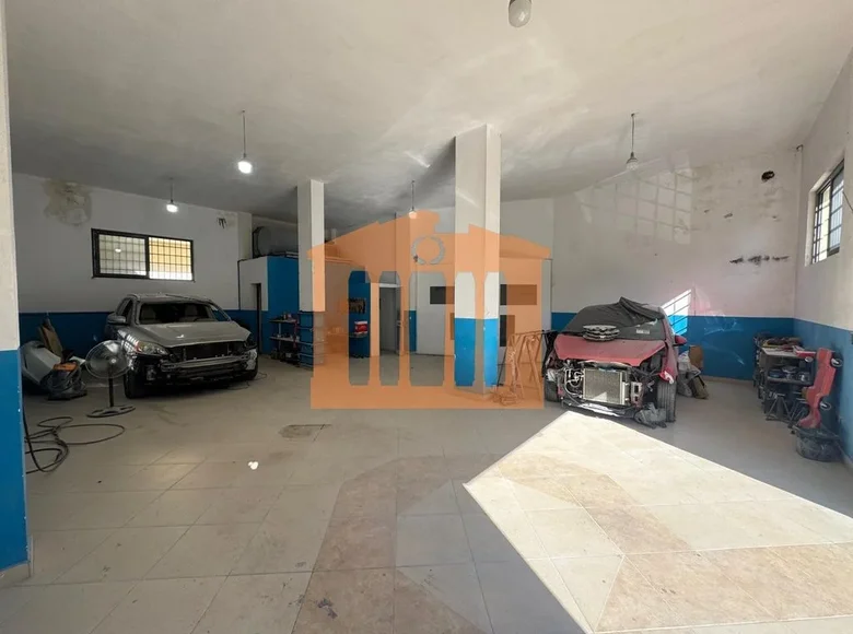 Manufacture 225 m² in Bashkia Durres, Albania