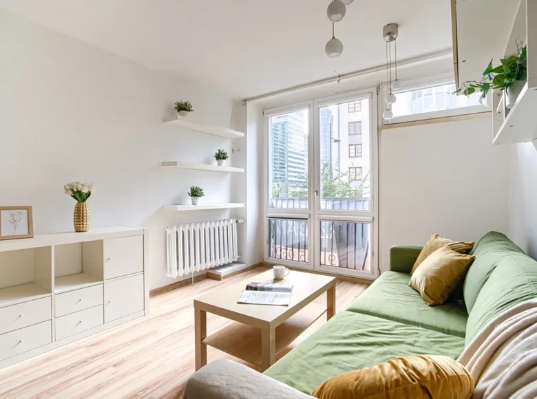 2 room apartment 39 m² Warsaw, Poland