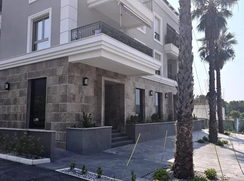 Mieszkanie 3 pokoi 70 m² Tivat, Czarnogóra