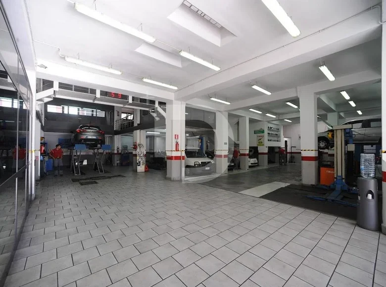 Commercial property 163 m² in Helechosa de los Montes, Spain