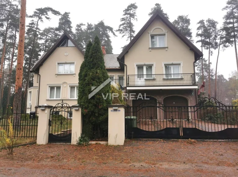 Haus 6 zimmer 580 m² Priedkalne, Lettland