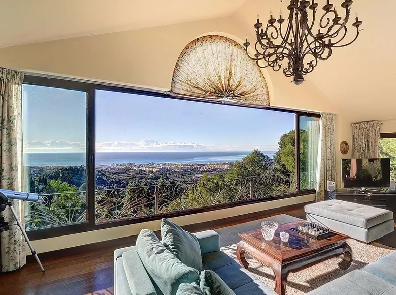 Willa 4 pokoi 615 m² Marbella, Hiszpania