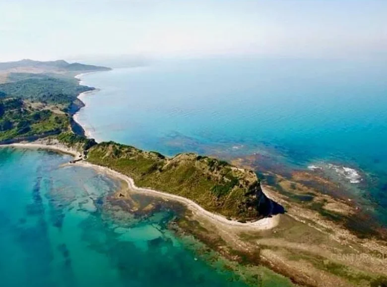 Parcelas 11 208 m² Ishem, Albania