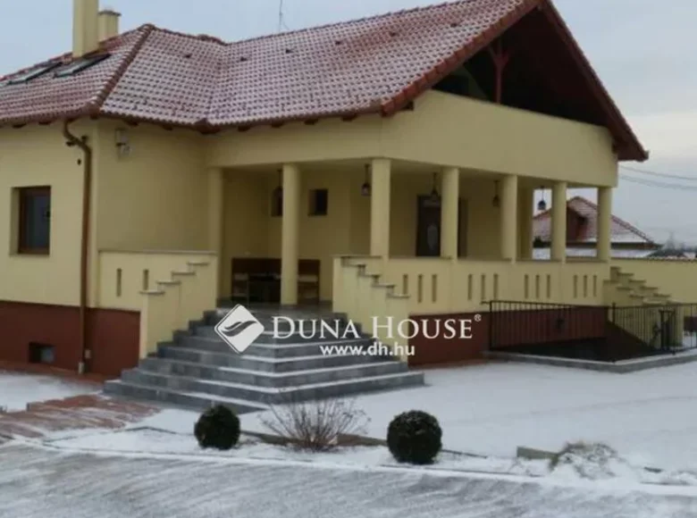 Commercial property 10 000 m² in Nyircsaszari, Hungary