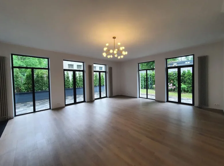 4 room apartment 268 m² in Jurmala, Latvia