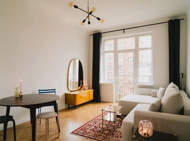 2 room apartment 45 m² in Warsaw, Poland