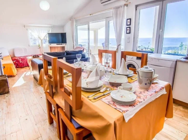 2 bedroom apartment 75 m² Seoce, Montenegro