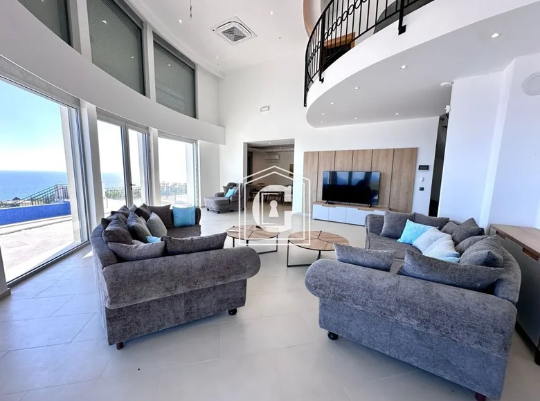 4 bedroom house 740 m² Radanovici, Montenegro