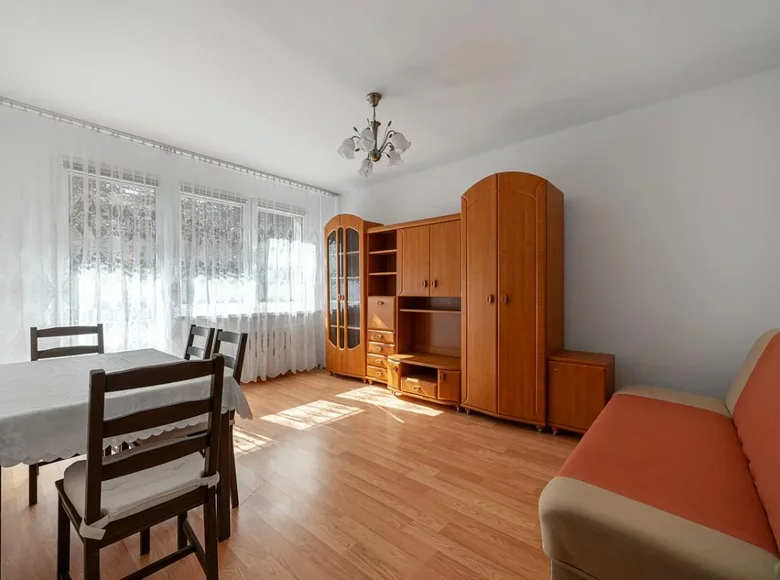 2 room apartment 42 m² Warsaw, Poland