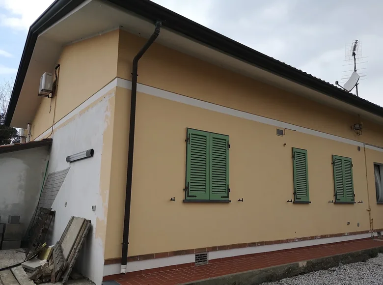 4-Schlafzimmer-Villa  Pietrasanta, Italien