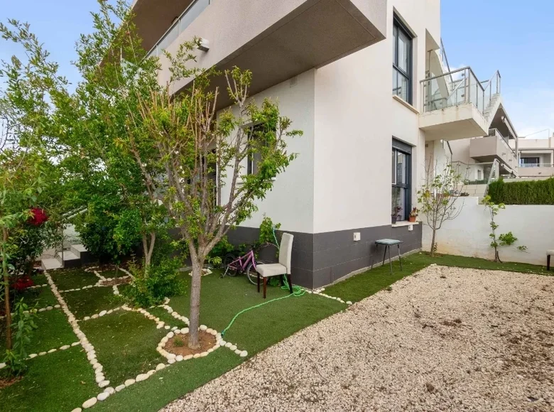 2 bedroom apartment 87 m² Urbanizacion Dona Pepa, Spain