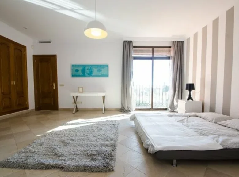 2 bedroom apartment 215 m² Abadin, Spain