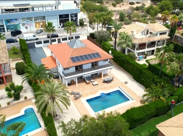 4 bedroom Villa 380 m² Benidorm, Spain