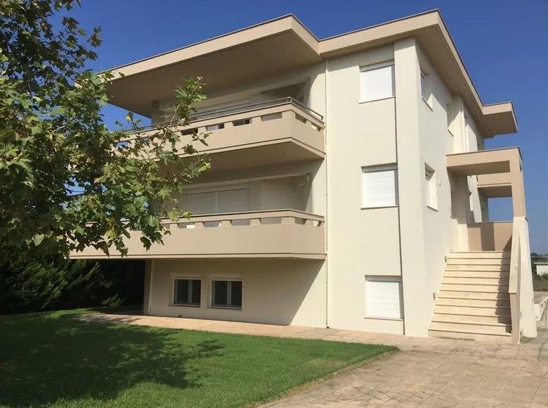 7 bedroom villa 350 m² Epanomi, Greece
