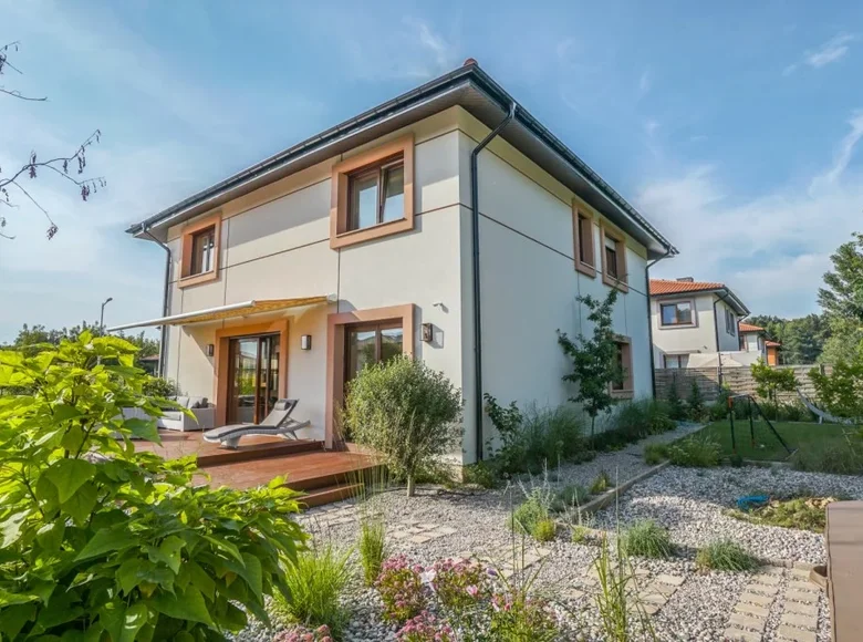 4 bedroom house 177 m² Warsaw, Poland
