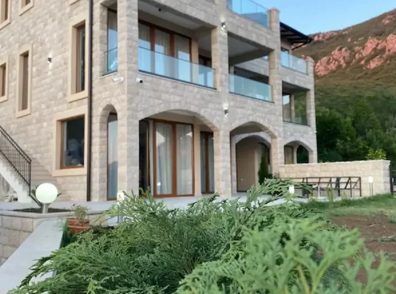 4-Zimmer-Villa 200 m² Kuljace, Montenegro