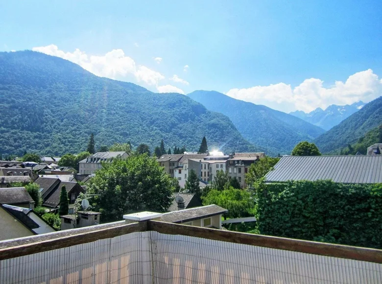 2 bedroom apartment 70 m² Bagneres de Luchon, France