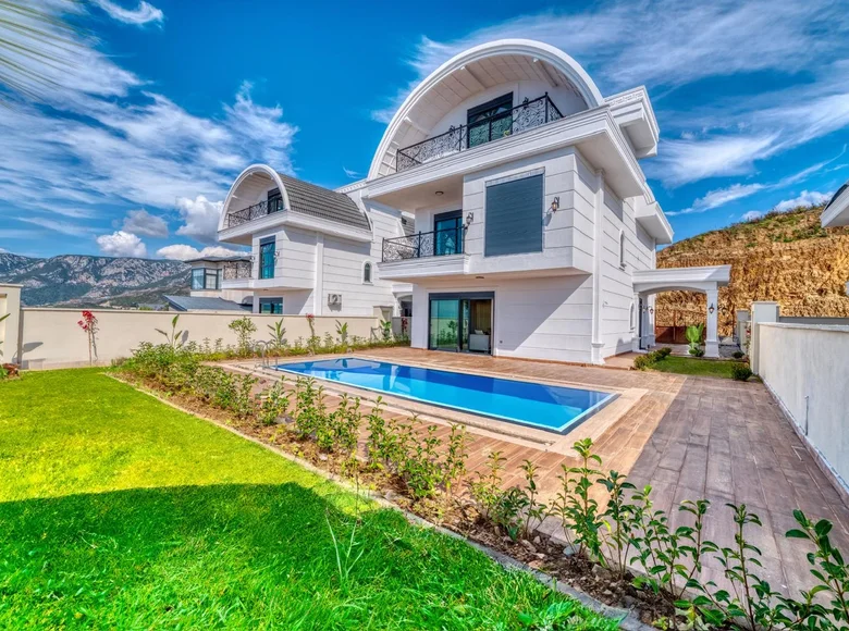 Villa 6 habitaciones 500 m² Kargicak, Turquía