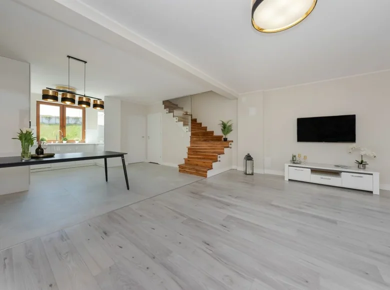 Многоуровневые квартиры 4 комнаты 154 м² Варшава, Польша