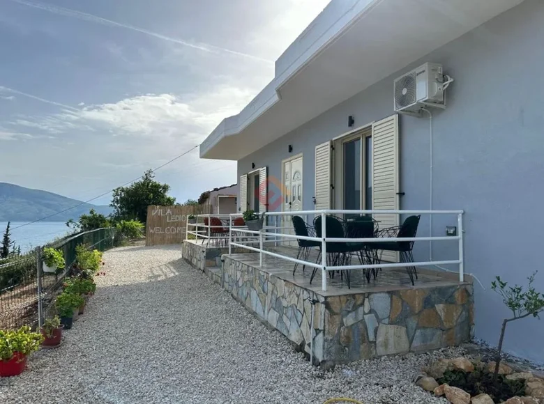 Dom 3 pokoi 150 m² w Radhime, Albania