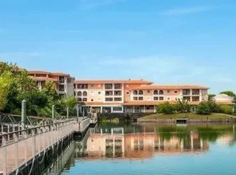 Квартира 40 м² Мандельё-ла-Напуль, Франция