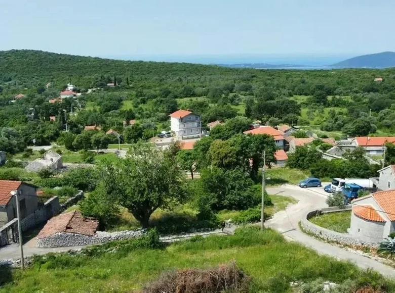 Atterrir  Herceg Novi, Monténégro