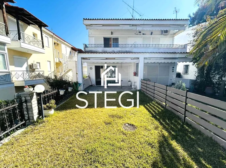 Дуплекс 4 комнаты 285 м² Ханиотис, Греция