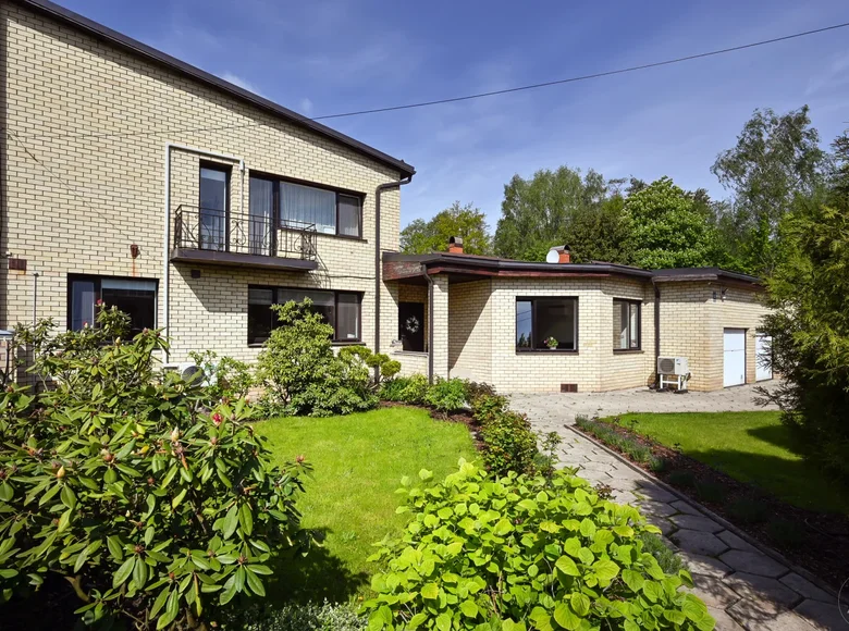 Dom 4 pokoi 201 m² Ryga, Łotwa