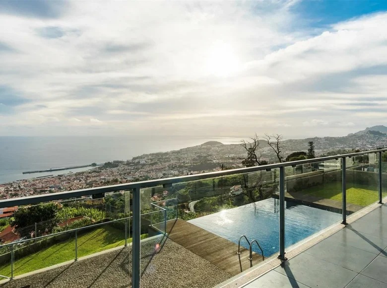 villa de 3 chambres 332 m² Funchal, Portugal