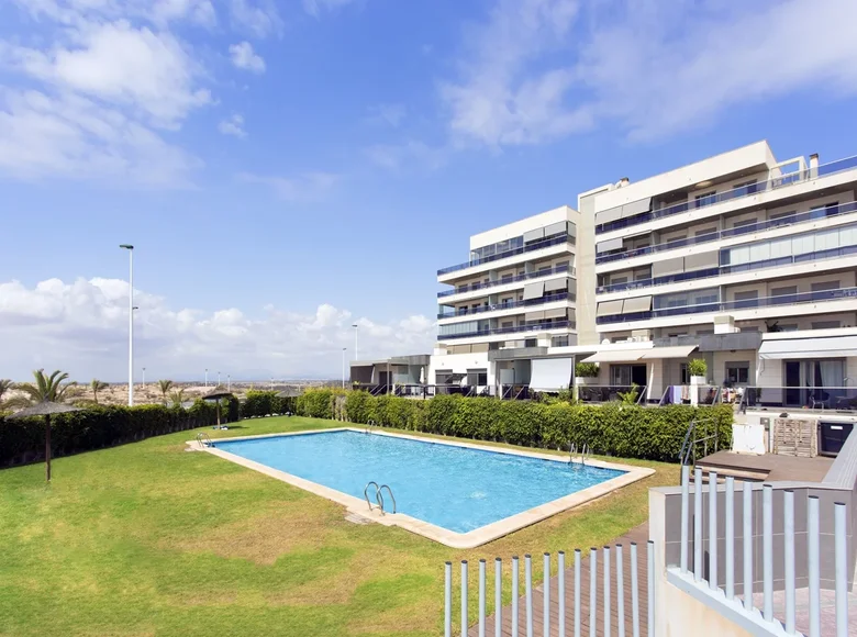 3 bedroom apartment 120 m² Abadin, Spain