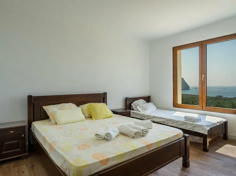 Дом 3 спальни 276 м² Buljarica, Черногория