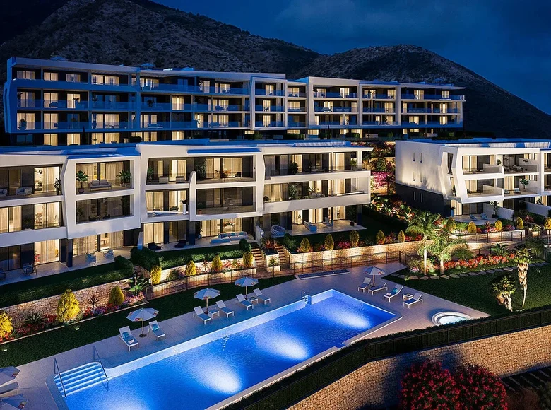 Mieszkanie 2 pokoi 84 m² Fuengirola, Hiszpania