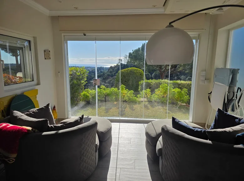 Mieszkanie 2 pokoi 110 m² Benahavis, Hiszpania