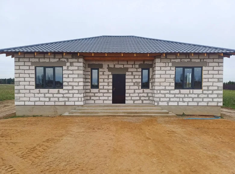 House 131 m² Dziescanka, Belarus