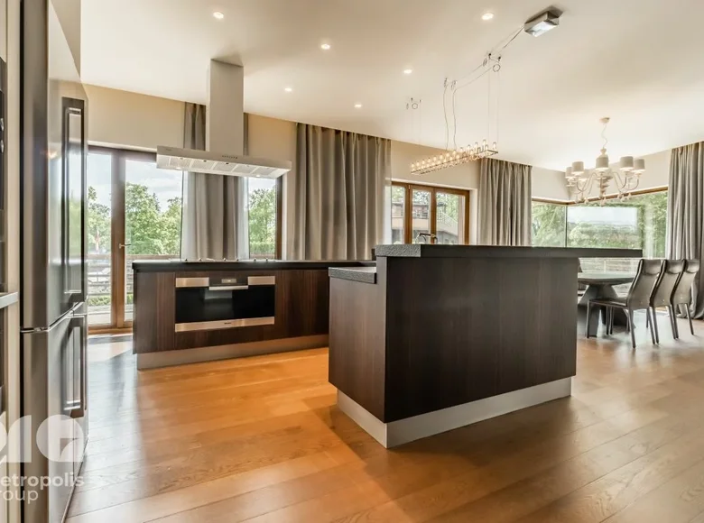 Квартира 4 комнаты 196 м² Юрмала, Латвия